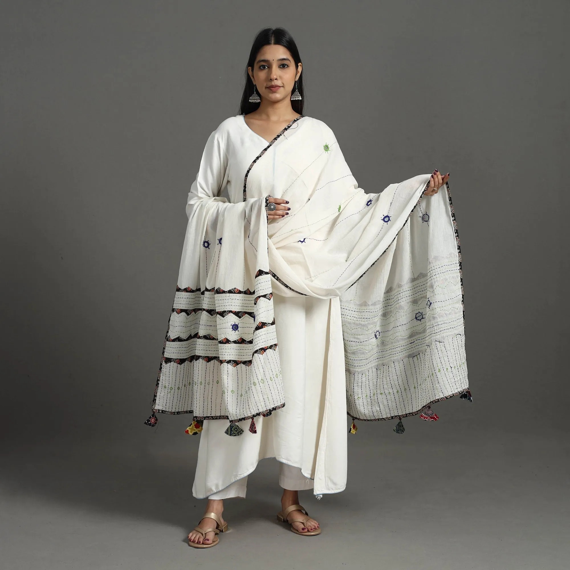 Applique Patchwork Cotton Tagai Kantha Dupatta 61