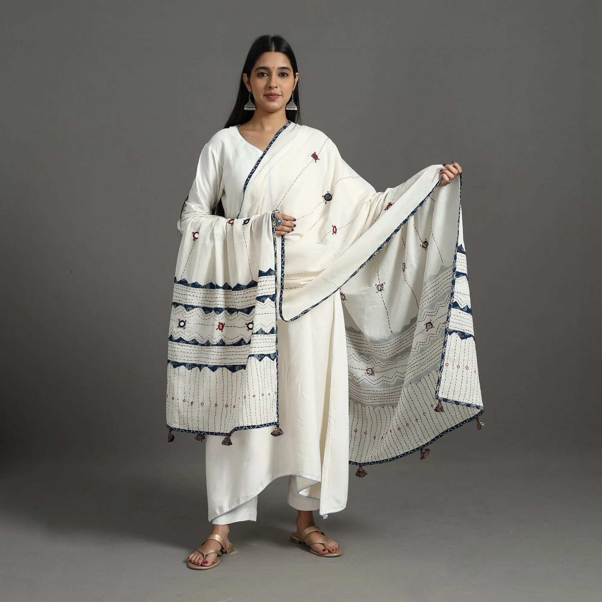 Applique Patchwork Cotton Tagai Kantha Dupatta 78